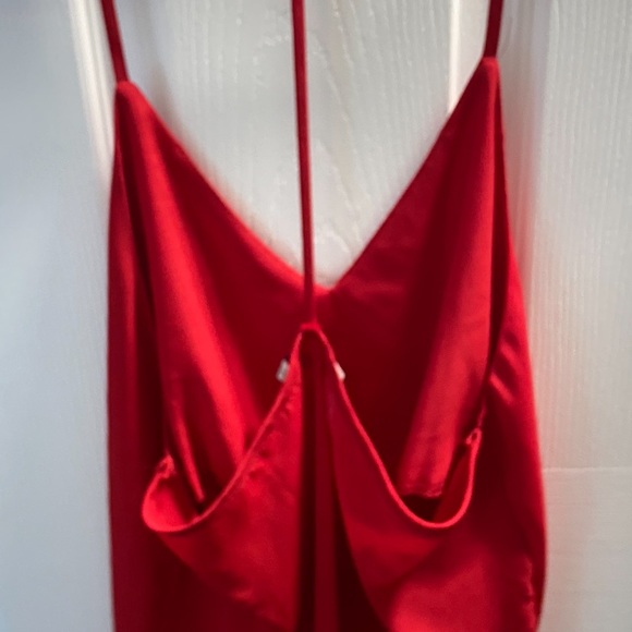 Red top - Picture 1 of 6